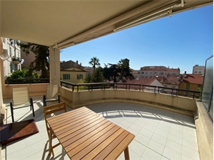 t4 à la vente -   06400  CANNES, surface 86 m2 vente t4 - UBI440231105